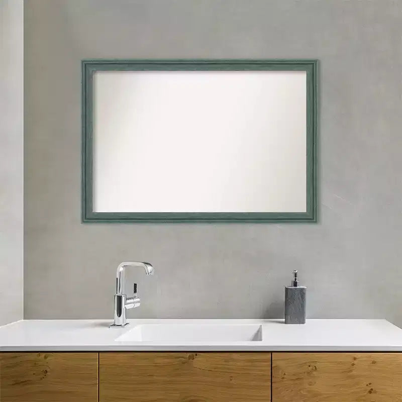 Specchio da parete per bagno in legno riciclato non bisellato da 40"x28" verde acqua/grigio - Amanti Art: rettangolare moderno, montaggio a parete, include l'hardware
