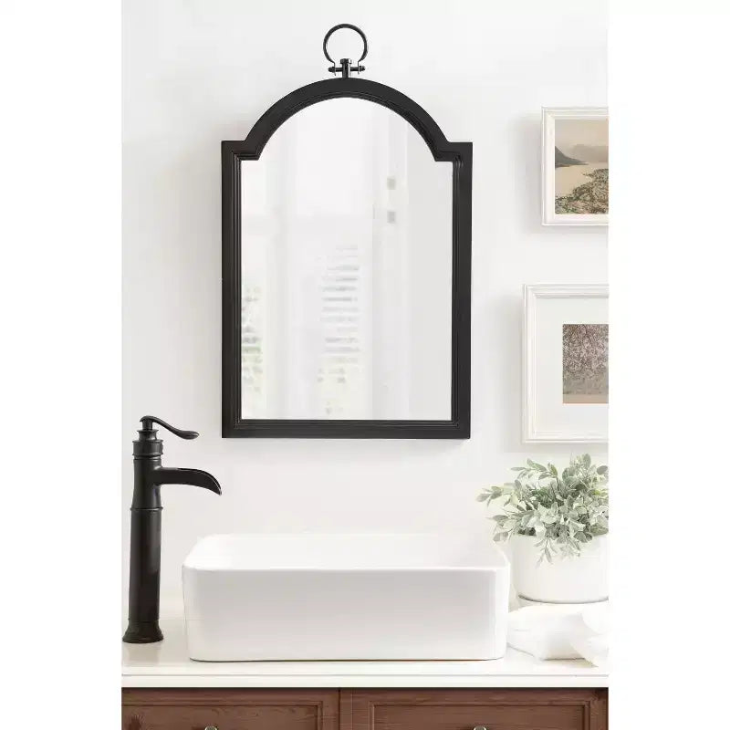 Kate & Laurel All Things Decor Specchio da parete Ohara Arch 18"x30" Nero: Stile tradizionale, Parte superiore arrotondata, Montaggio a parete