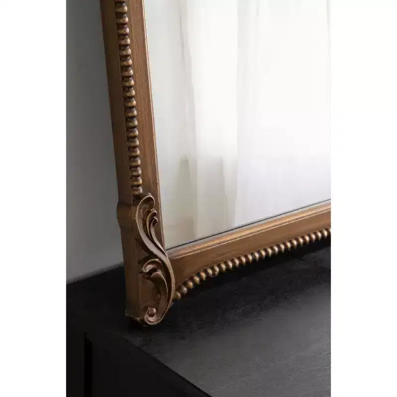 Specchio da parete ad arco Hubanks da 40"x30" color oro - Kate & Laurel All Things Decor