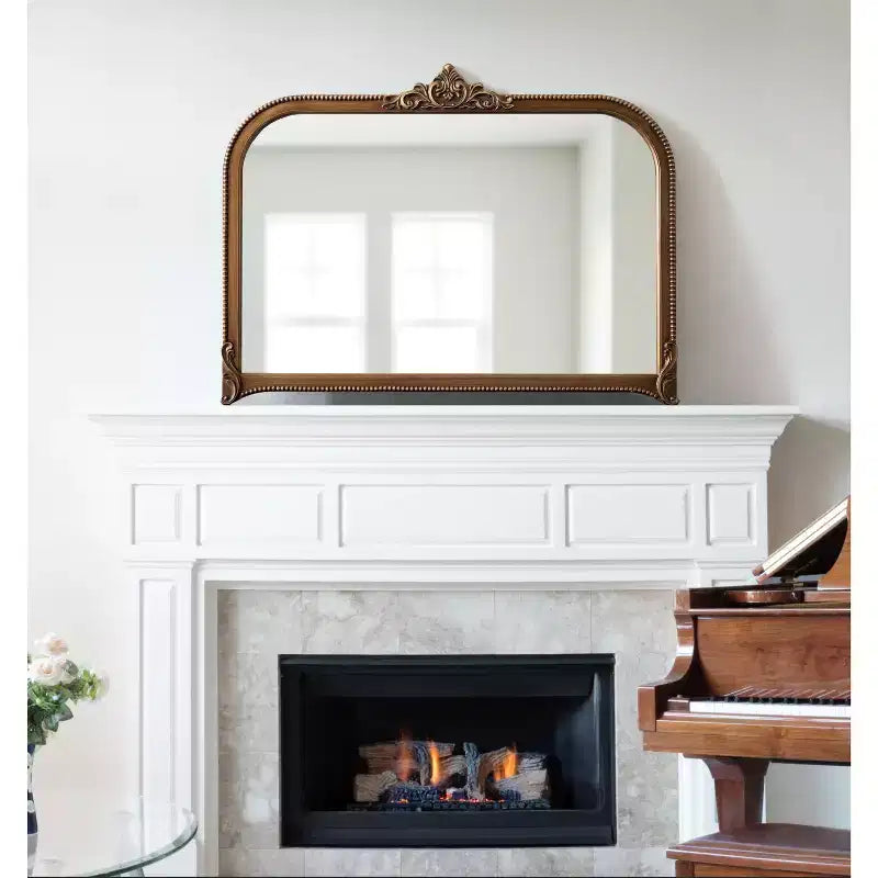 Specchio da parete ad arco Hubanks da 40"x30" color oro - Kate & Laurel All Things Decor