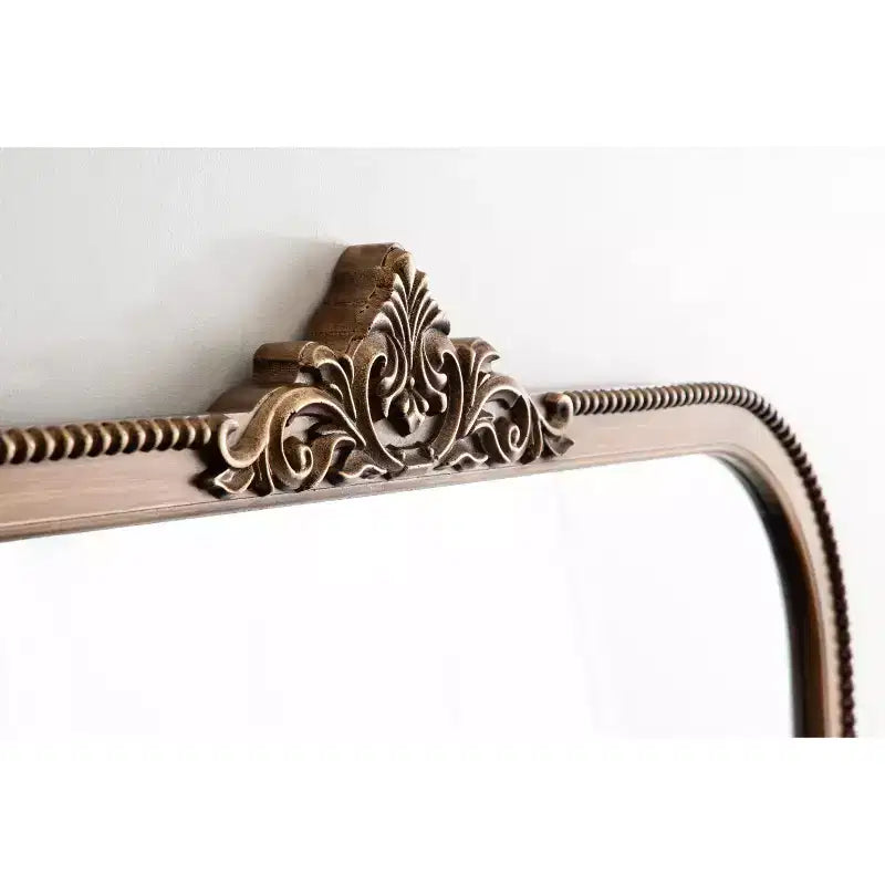 Specchio da parete ad arco Hubanks da 40"x30" color oro - Kate & Laurel All Things Decor