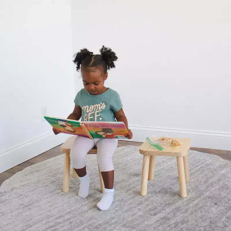Humble Crew Set 2 Sgabelli per Bambini Legno Naturale: SL143, Design a Grana di Legno, Sedie Senza Braccioli, Pulizia a Macchia, Garanzia di 90 Giorni