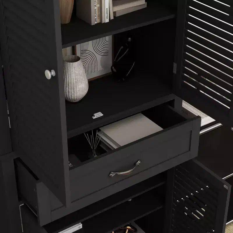 Mobile contenitore in legno Famapy con 4 ante dal design a persiana