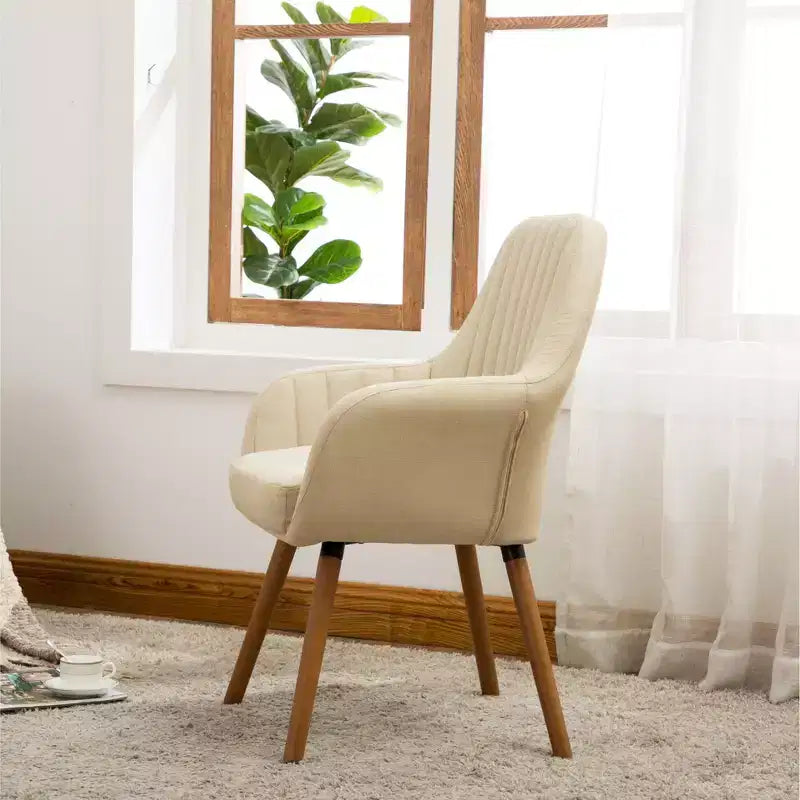 Poltrona accentuata contemporanea Tuchico in tessuto di Roundhill Furniture, color cuoio