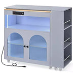 Isola da Cucina con Ruote con Tavolo Estensibile, Luci LED, Prese di Corrente, Ante in Vetro, Contenitori e Ripiani Aperti