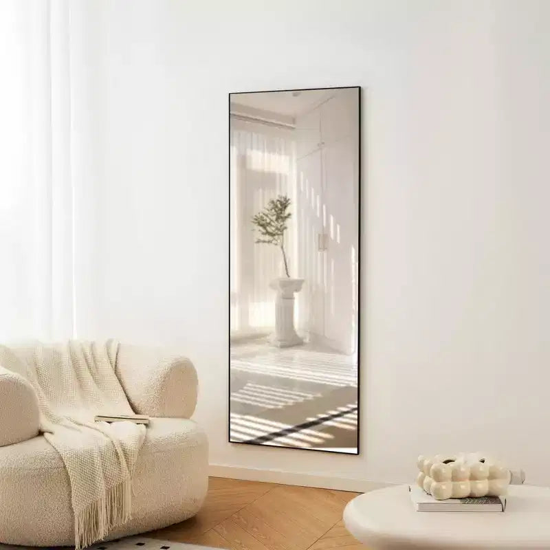 Specchio a figura intera 70 x 31 pollici con cornice in lega di alluminio nera, da appoggiare o montare a parete, ideale per camera da letto, soggiorno e corridoio