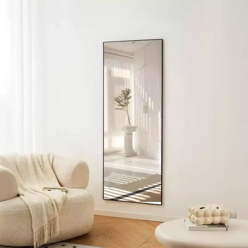 Specchio a figura intera 70 x 31 pollici con cornice in lega di alluminio nera, da appoggiare o montare a parete, ideale per camera da letto, soggiorno e corridoio