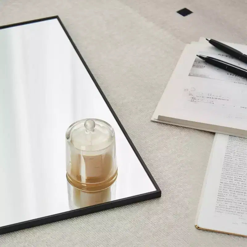 Specchio a figura intera 70 x 31 pollici con cornice in lega di alluminio nera, da appoggiare o montare a parete, ideale per camera da letto, soggiorno e corridoio
