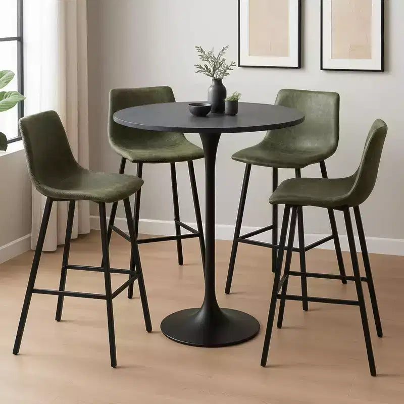 Sgabello da bar LeisureMod Elland con rivestimento in pelle - Sgabello moderno ad altezza bancone con gambe e poggiapiedi in ferro per cucina, bar e pub, set da 2