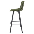 Sgabello da bar LeisureMod Elland con rivestimento in pelle - Sgabello moderno ad altezza bancone con gambe e poggiapiedi in ferro per cucina, bar e pub, set da 2