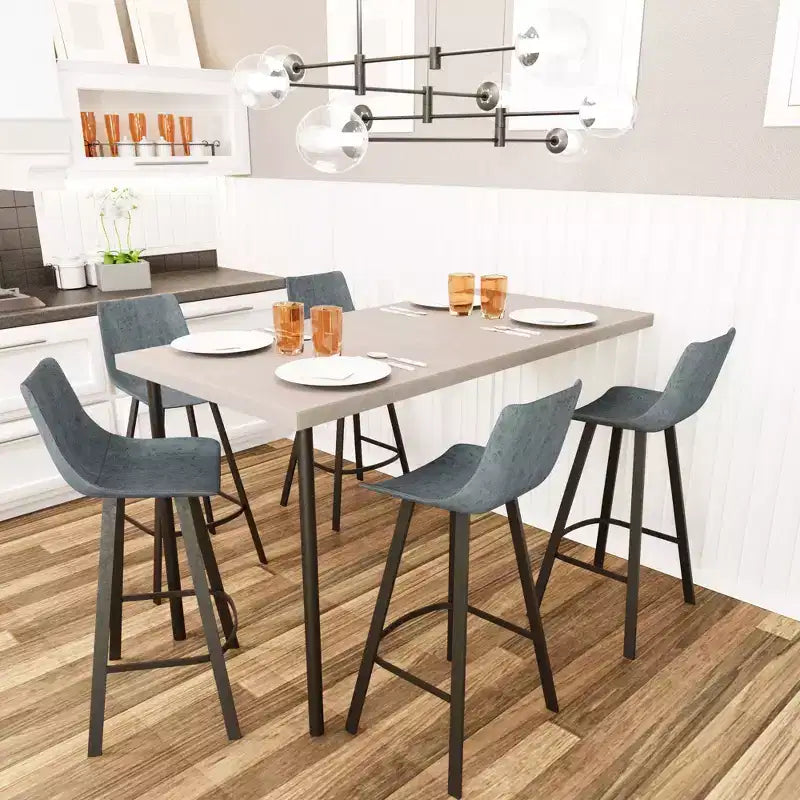 Sgabello da bar LeisureMod Elland con rivestimento in pelle - Sgabello moderno ad altezza bancone con gambe e poggiapiedi in ferro per cucina, bar e pub, set da 2