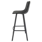 Sgabello da bar LeisureMod Elland con rivestimento in pelle - Sgabello moderno ad altezza bancone con gambe e poggiapiedi in ferro per cucina, bar e pub, set da 2