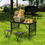 Tavolo da campeggio pieghevole Outsunny, 137 cm, portatile con 2 pannelli laterali, tavolo da esterno in metallo regolabile in altezza per picnic, barbecue, feste