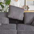 Divano 3 posti in velluto a coste da 84 pollici con 3 cuscini per lo schienale, 2 cuscini decorativi, 2 pouf, 2 vani portaoggetti e scanalature portabicchieri