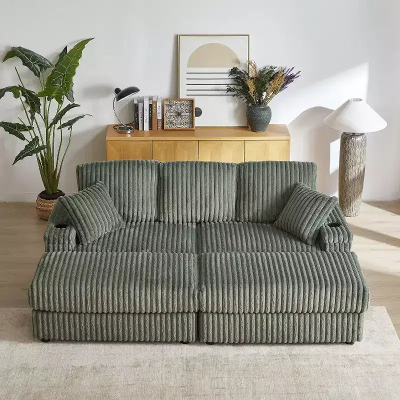 Divano 3 posti in velluto a coste da 84 pollici con 3 cuscini per lo schienale, 2 cuscini decorativi, 2 pouf, 2 vani portaoggetti e scanalature portabicchieri