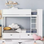 Letto a Castello Gemello su Gemello/Matrimoniale su Matrimoniale con 2 Cassetti e Armadietto Multistrato, Soluzione Salvaspazio, Bianco/Grigio - ModernLuxe