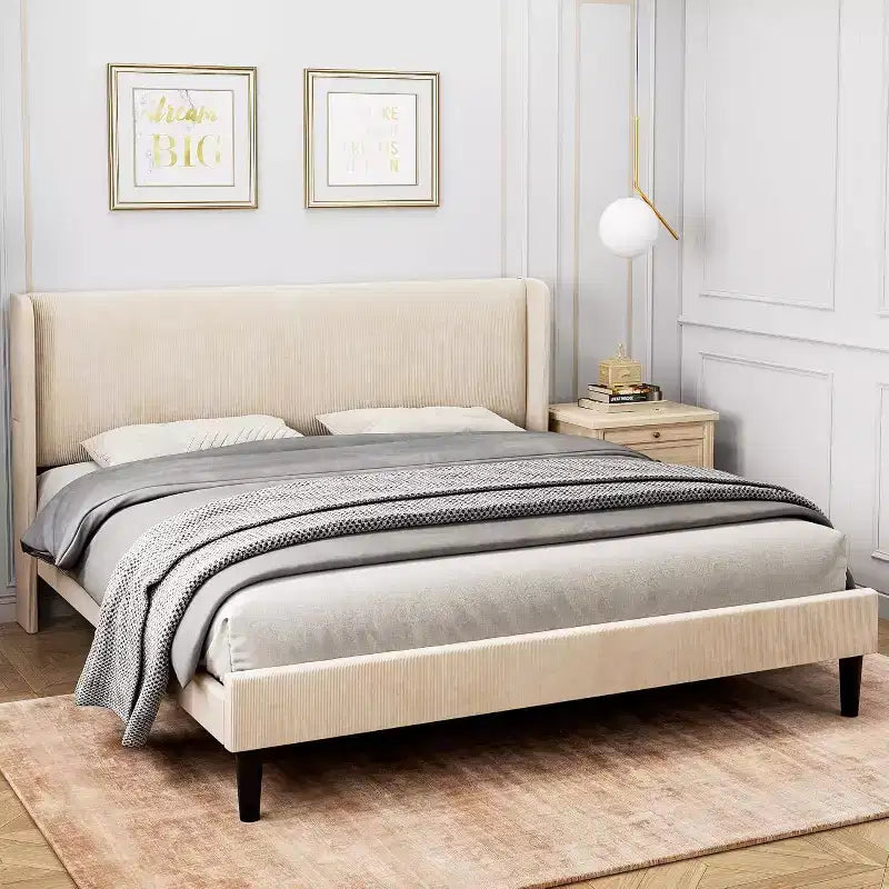 Struttura Letto con Testiera Imbottita, Design a Piattaforma in Legno con 2 Tasche Portaoggetti, Schienale a Onde Verticali Trapuntato, Robuste Doghe in Legno.