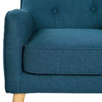 Poltrona singola Okak con bottoni, poltrona club trapuntata con comoda tappezzeria, elegante poltrona con gambe in legno di betulla per soggiorno, camera da letto