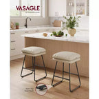 Set di 2 moderni sgabelli da bar ad altezza bancone, rivestimento in similpelle con morbida imbottitura e base a slitta in metallo, 65 cm