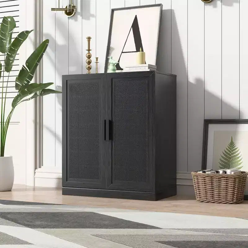 Credenza a Buffet in Legno Venato Nera 36x31x16, Organizzatore Portaoggetti con Ripiani Regolabili e Ante in Rattan per Cucina, Camera da Letto, Ingresso, Soggiorno
