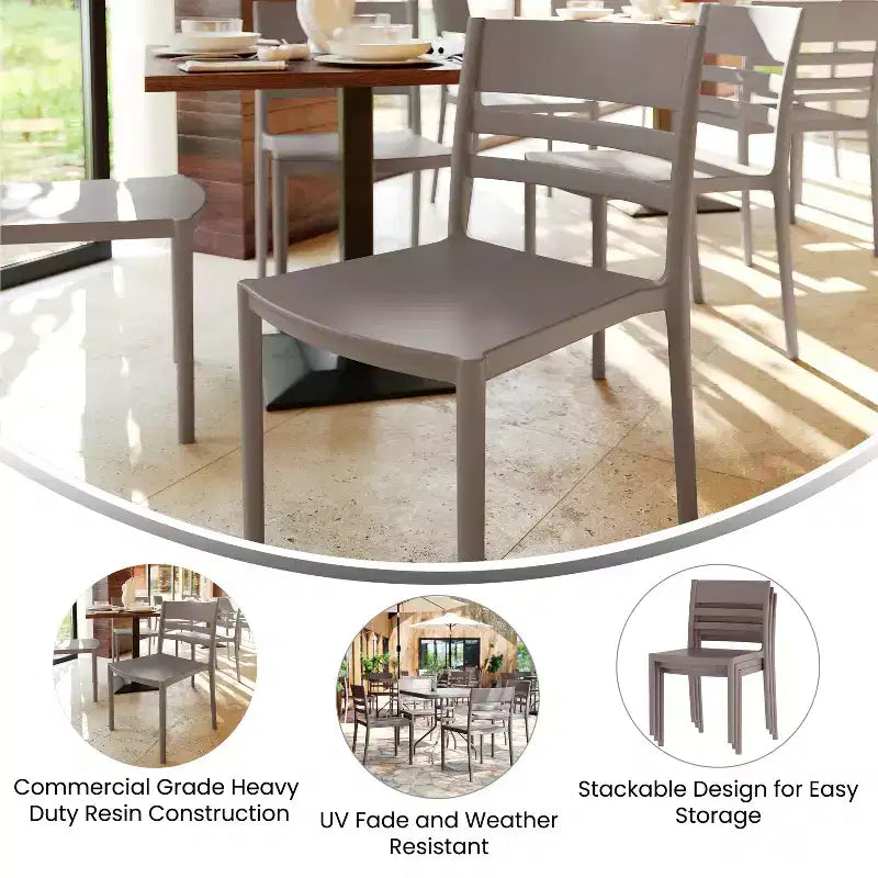 Flash Furniture Bridgeport Set di 4 sedie impilabili da interni-esterni per patio con schienale a doghe, sedia commerciale in resina per tutte le stagioni