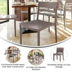 Flash Furniture Bridgeport Set di 4 sedie impilabili da interni-esterni per patio con schienale a doghe, sedia commerciale in resina per tutte le stagioni