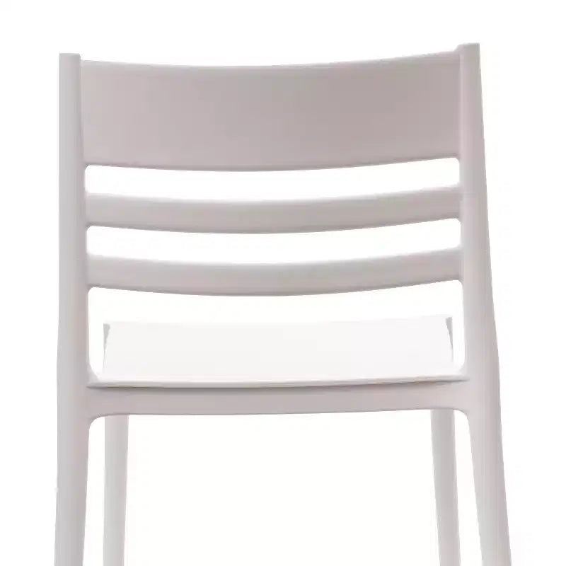Flash Furniture Bridgeport Set di 4 sedie impilabili da interni-esterni per patio con schienale a doghe, sedia commerciale in resina per tutte le stagioni