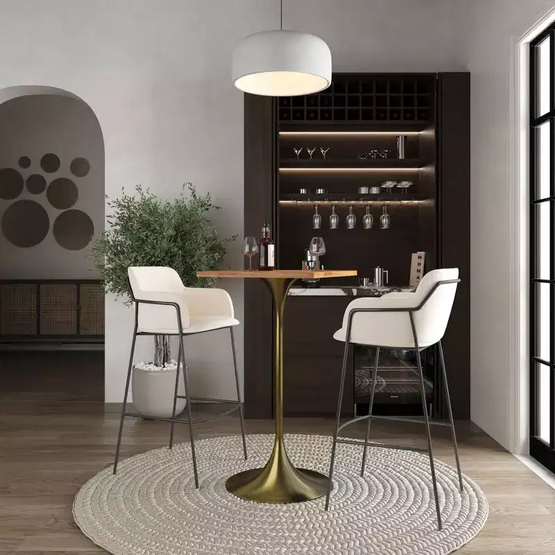 LeisureMod Verve Tavolo da pranzo quadrato altezza bar 24 - Tavolo moderno con piano in MDF e base a piedistallo in oro spazzolato altezza bancone per cucina, casa e pub