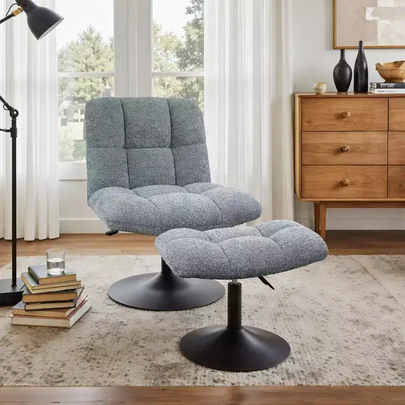 Poltrona girevole Art Leon Leisure in tessuto di lino con pouf, struttura in legno e metallo
