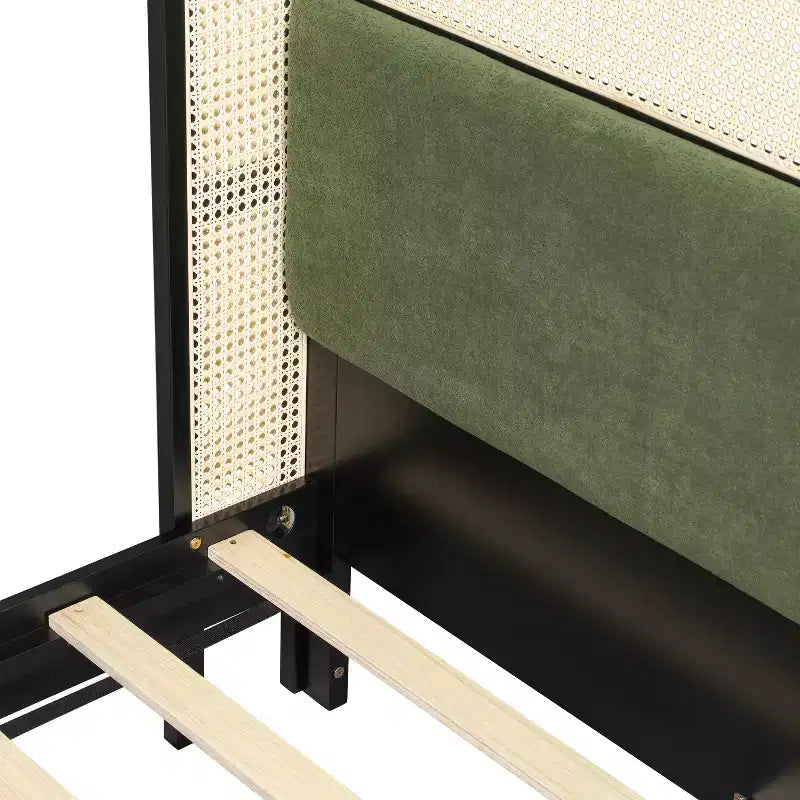 Christopher Knight Home Megan Struttura letto contemporanea in legno con testiera imbottita in rattan