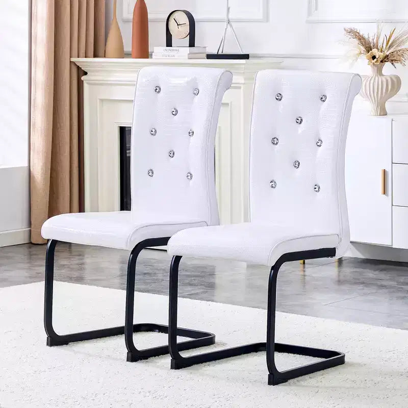 Set di 2 sedie da pranzo retrò imbottite effetto pelle di alligatore con gambe in metallo nero