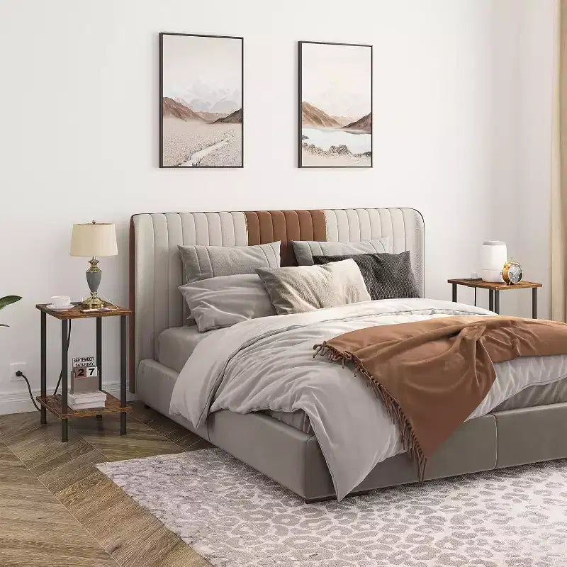 Tavolino ACOINEL con stazione di ricarica, tavolino/comodino con porta USB, Type-C e presa CA, ripiani a 2 livelli