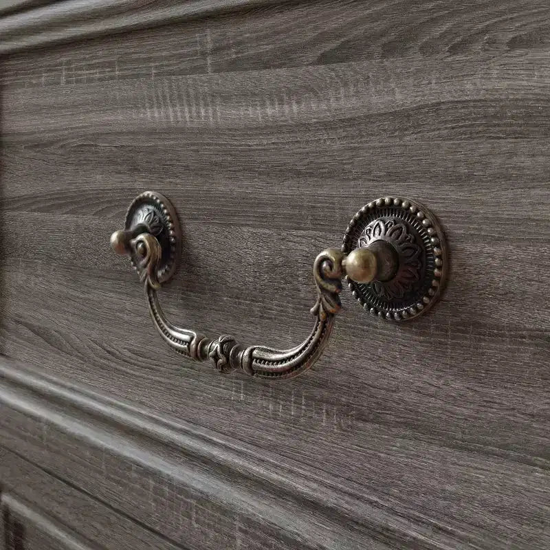 Comodino Famapy Farmhouse, Comò a 5 Cassetti con Pomelli in Bronzo Antico, per Camera da Letto, Comodino Cassettiera Effetto Invecchiato