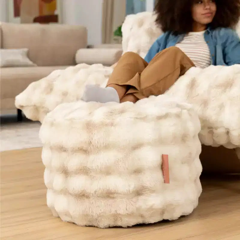 Pouf ottomano rotondo Raven di Raven-Symon Home - Pelliccia sintetica