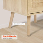 Comodino/Tavolino Laterale in Legno Naturale con 2 Cassetti Decorati in Rattan e Porte USB