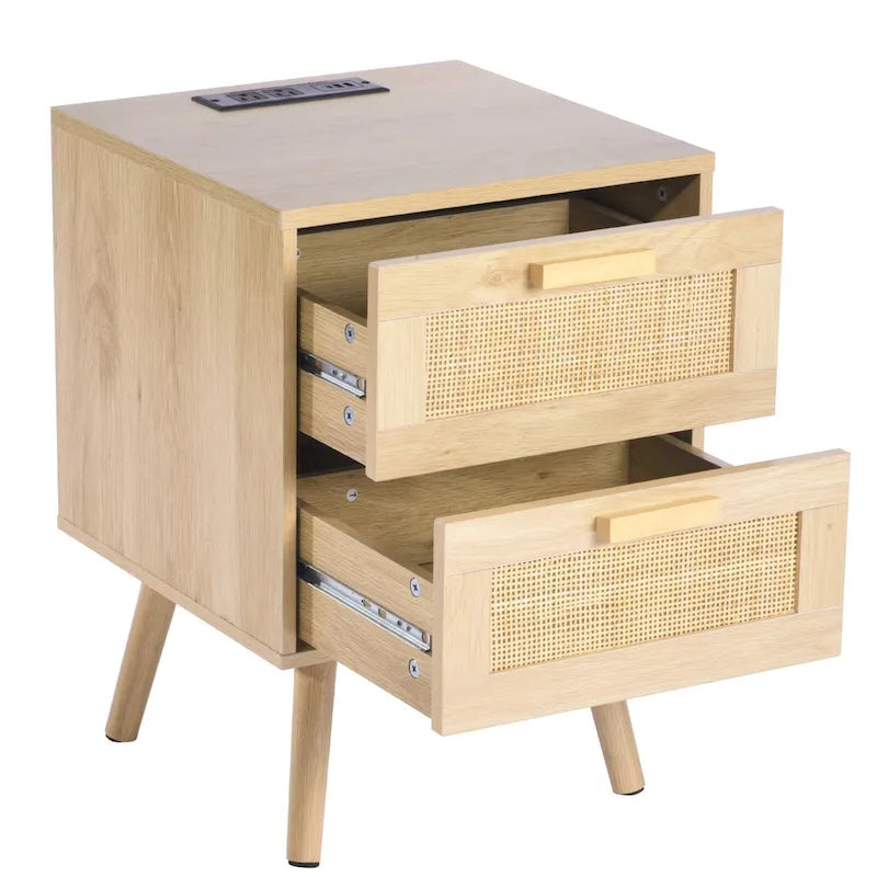 Comodino/Tavolino Laterale in Legno Naturale con 2 Cassetti Decorati in Rattan e Porte USB