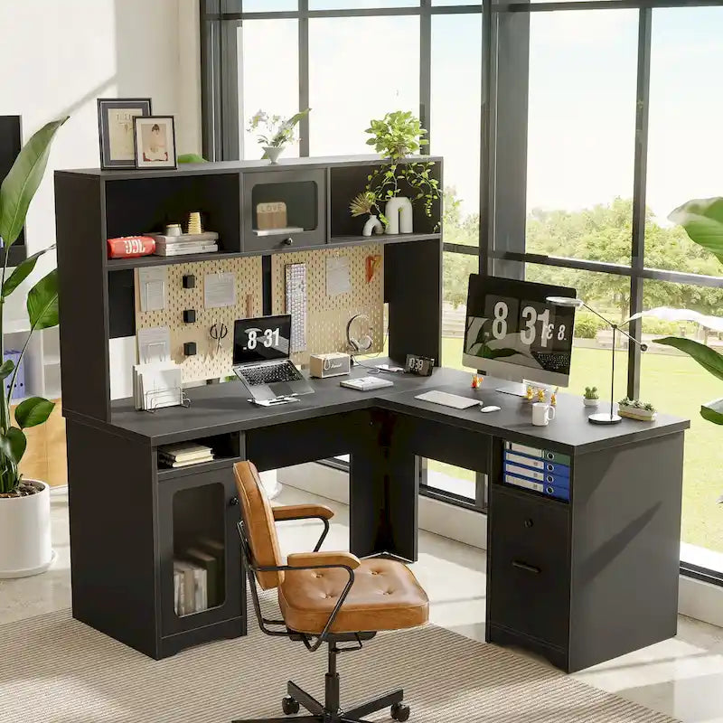Scrivania angolare a L per computer con credenza cassetti e prese di corrente