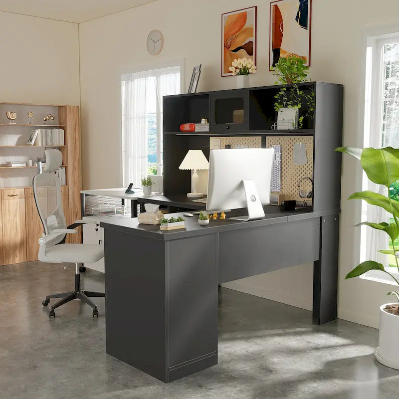 Scrivania angolare a L per computer con credenza cassetti e prese di corrente