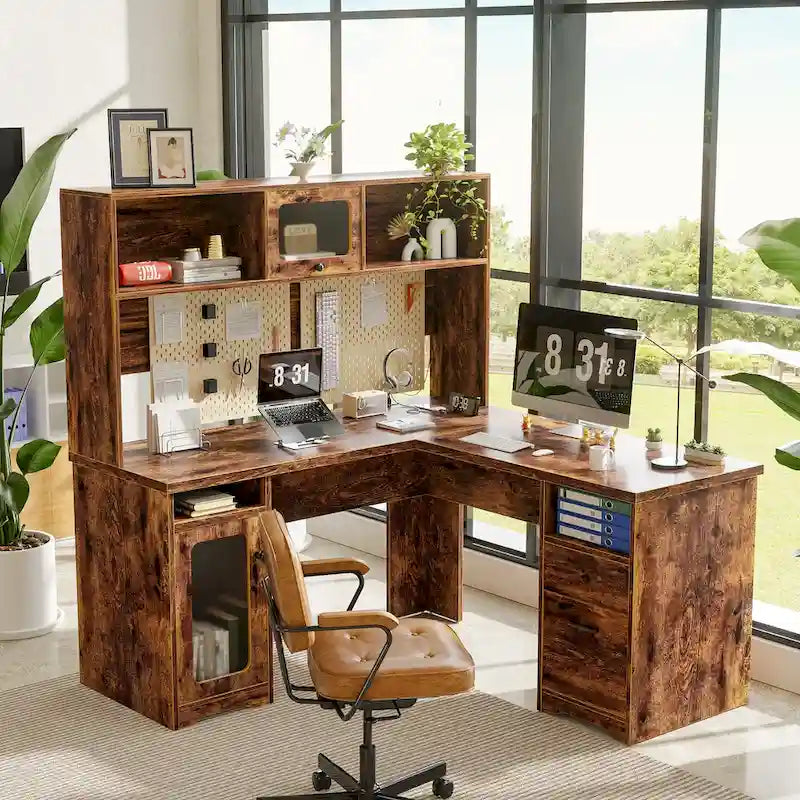 Scrivania angolare a L per computer con credenza cassetti e prese di corrente