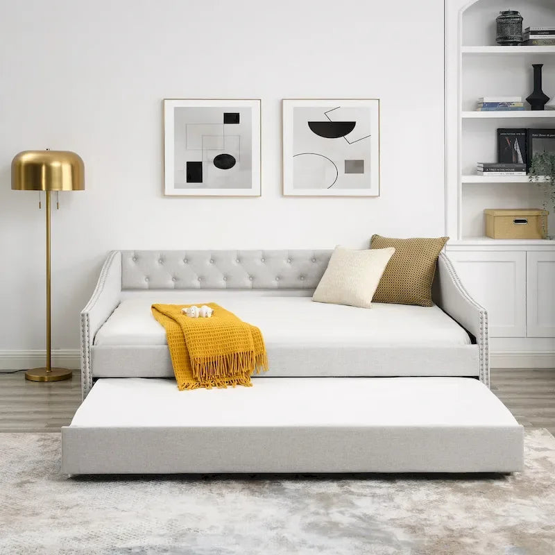 Struttura per divano letto imbottito con letto estraibile e schienale trapuntato