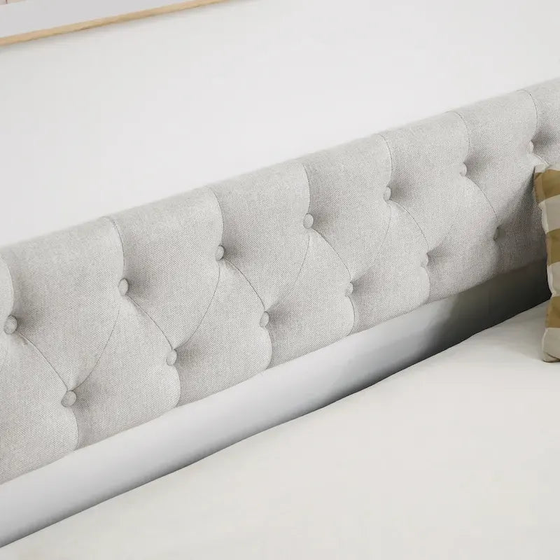 Struttura per divano letto imbottito con letto estraibile e schienale trapuntato