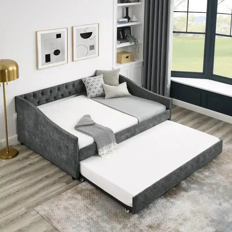 Struttura per divano letto imbottito con letto estraibile e schienale trapuntato