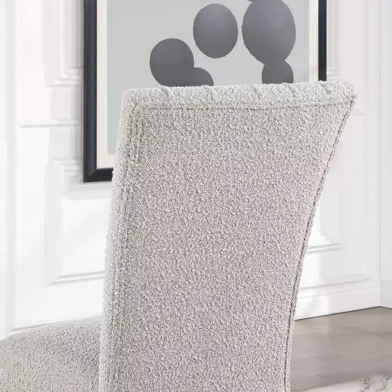 HOMES: Inside + Out Set di 2 sedie da pranzo moderne imbottite in boucle Rosethorn Grigio