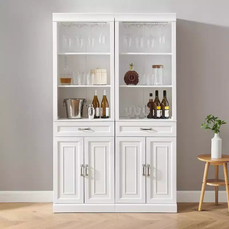 Crosley 78" Mobile Bar a Due Pezzi Stanton Bianco: Stile Rustico Tradizionale con Ripiani Regolabili e Portabicchieri