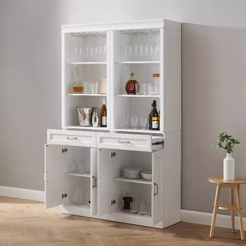 Crosley 78" Mobile Bar a Due Pezzi Stanton Bianco: Stile Rustico Tradizionale con Ripiani Regolabili e Portabicchieri