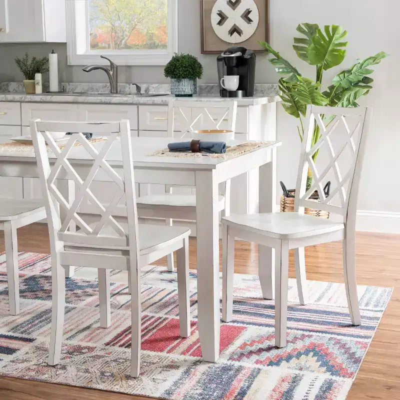 Set da pranzo Harleau 5 pezzi in legno massello, bianco - Powell: Tavolo rettangolare, 4 sedie, Stile nautico