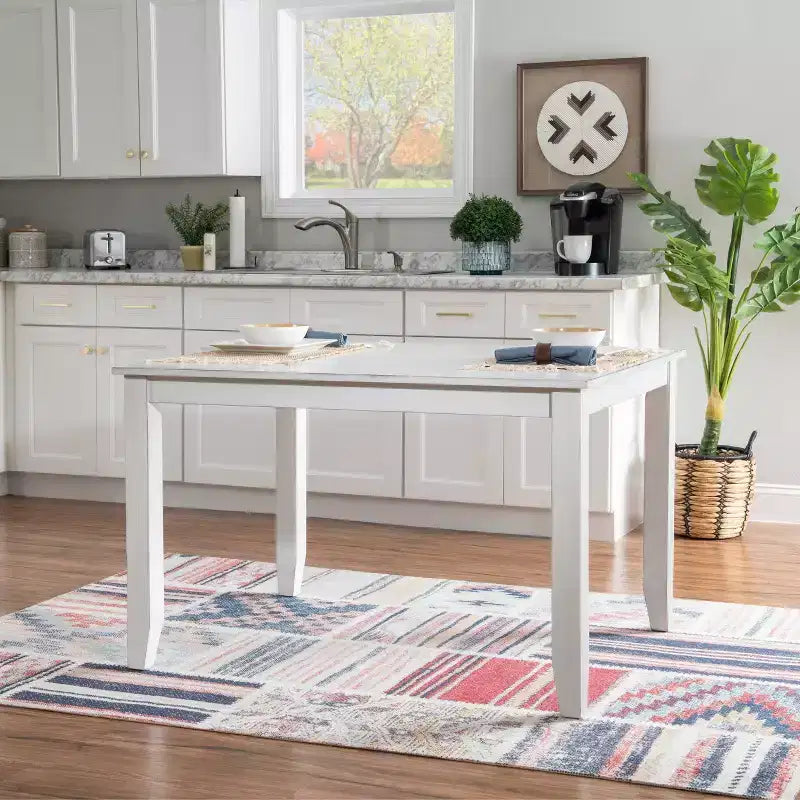 Set da pranzo Harleau 5 pezzi in legno massello, bianco - Powell: Tavolo rettangolare, 4 sedie, Stile nautico