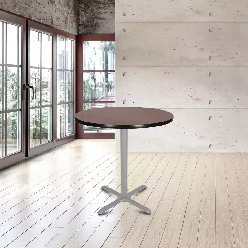 Hampden Furnishings Tavolo da pranzo rotondo da 36" della collezione Bennet con base a X, grigio/mogano