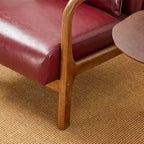 Poltrona con braccioli in similpelle stile Mid-Century Modern, struttura in legno di gomma noce, bordeaux - Glitzhome: Imbottita, capacità 136 kg