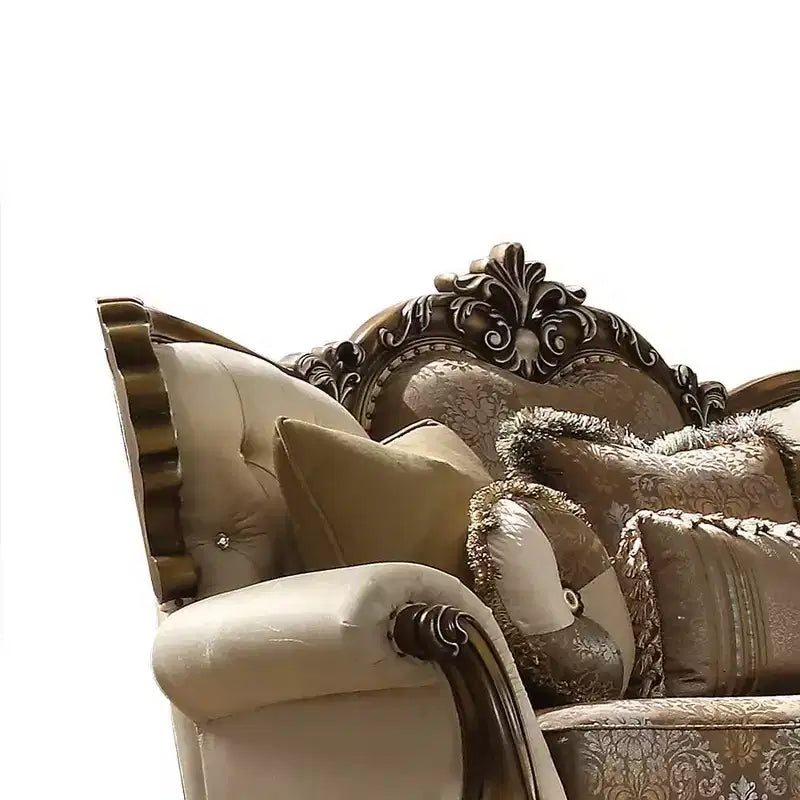 Divano Latisha 74" color Tan, tessuto fantasia e finitura rovere antico - Acme Furniture: Divanetto imbottito tradizionale, design capitonné